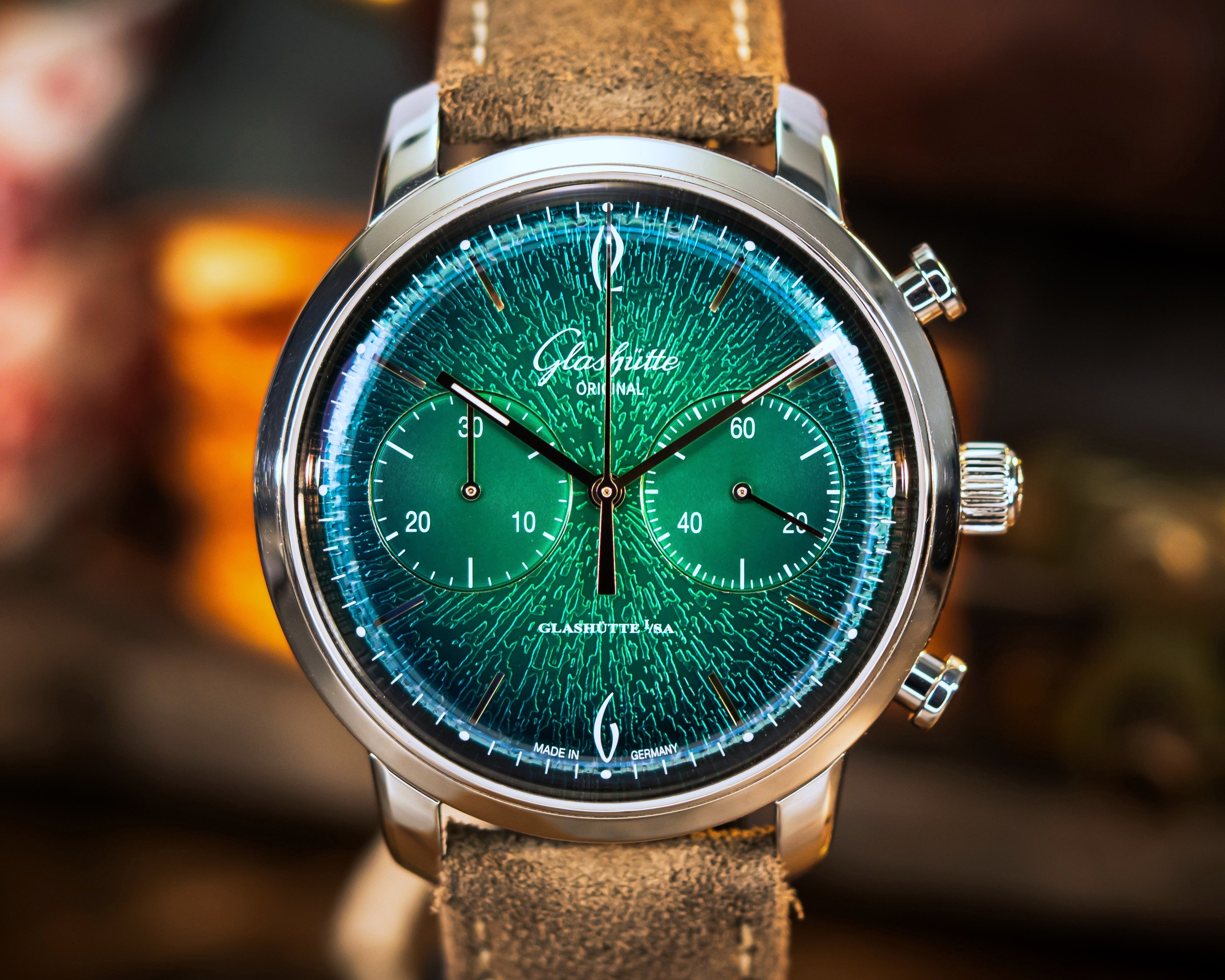 Glashutte Original Sixties Chronograph Annual Edition – 1-39-34-05-22-04
