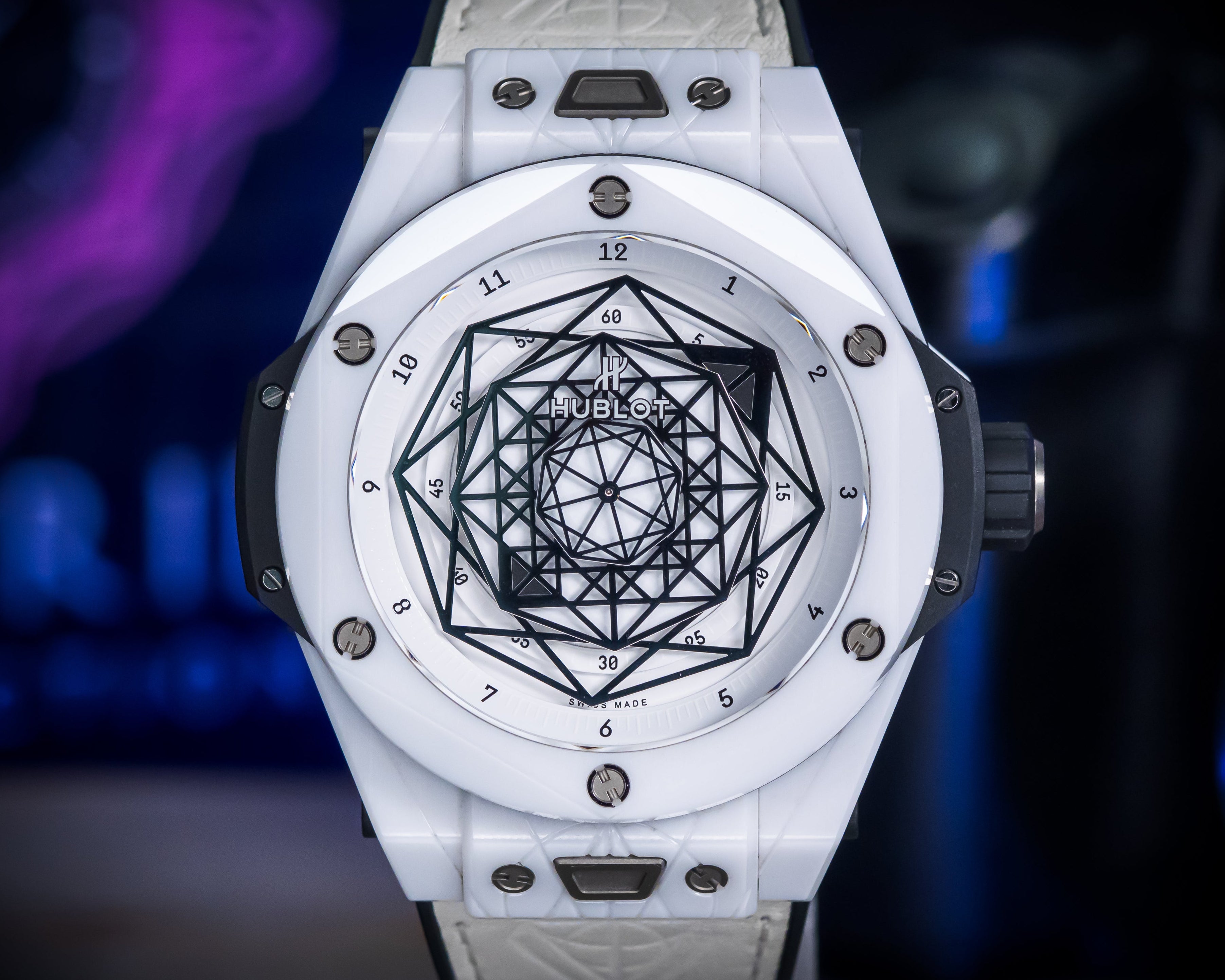 HUBLOT BIG BANG UNICO SANG BLEU WHITE CERAMIC 415.HX.2027.VR.MXM19