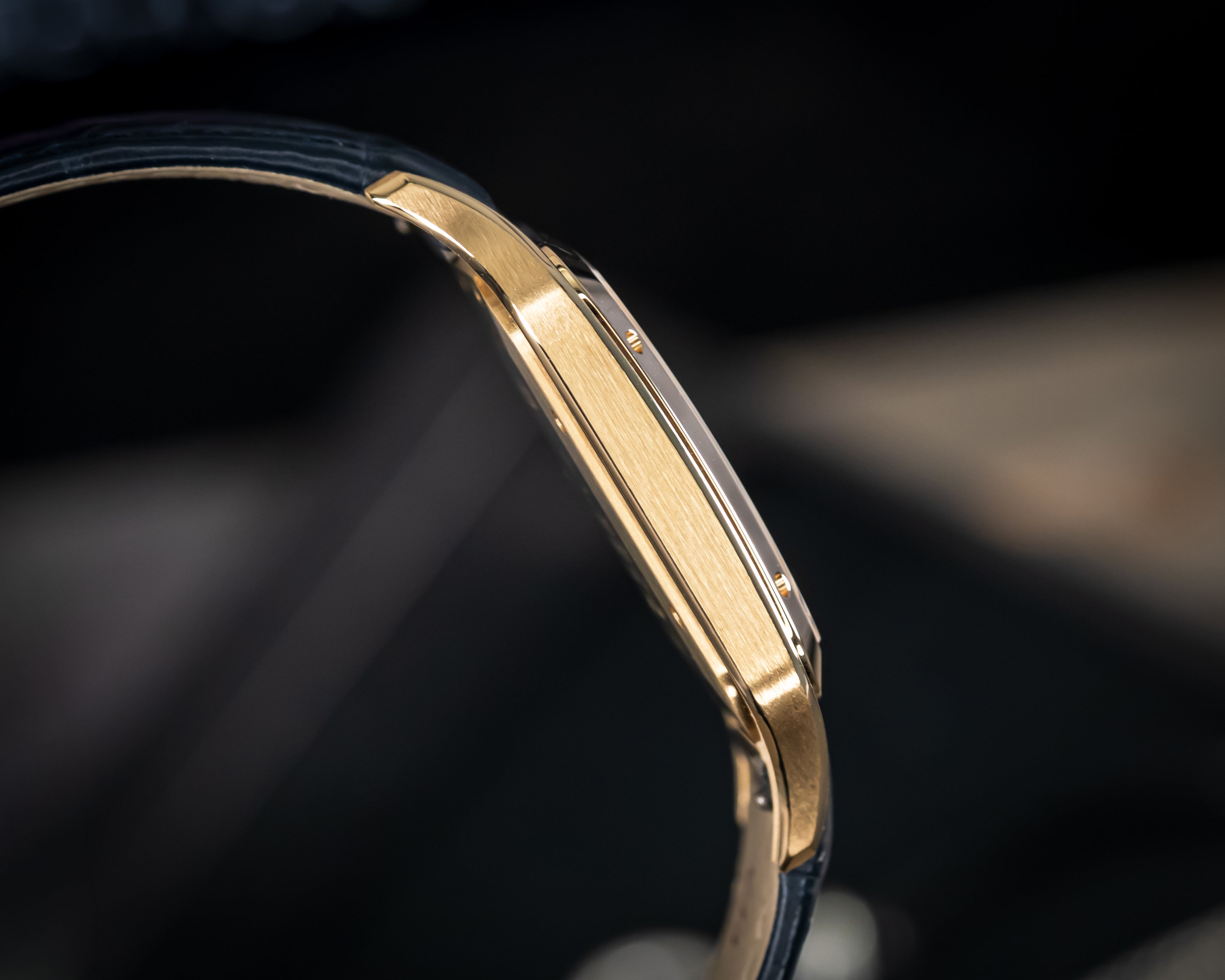 UNWORN CARTIER SANTOS-DUMONT EXTRA LARGE 18KT YELLOW GOLD WGSA0108