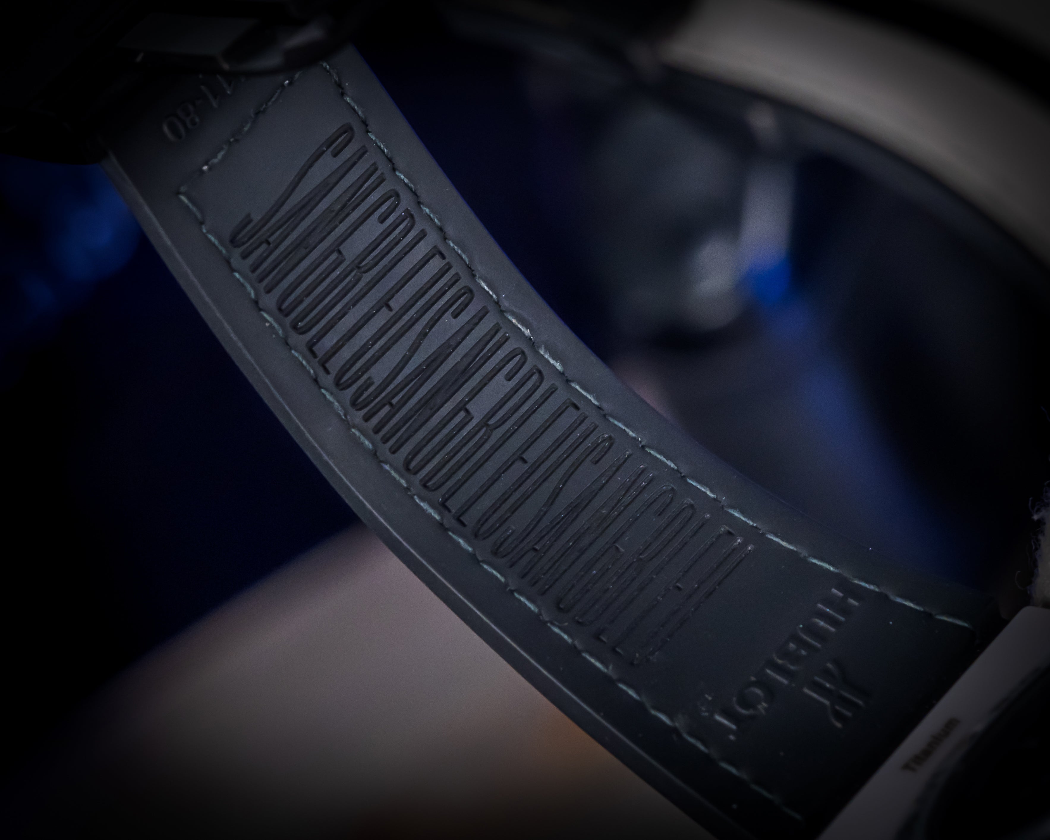 HUBLOT BIG BANG UNICO SANG BLEU WHITE CERAMIC 415.HX.2027.VR.MXM19