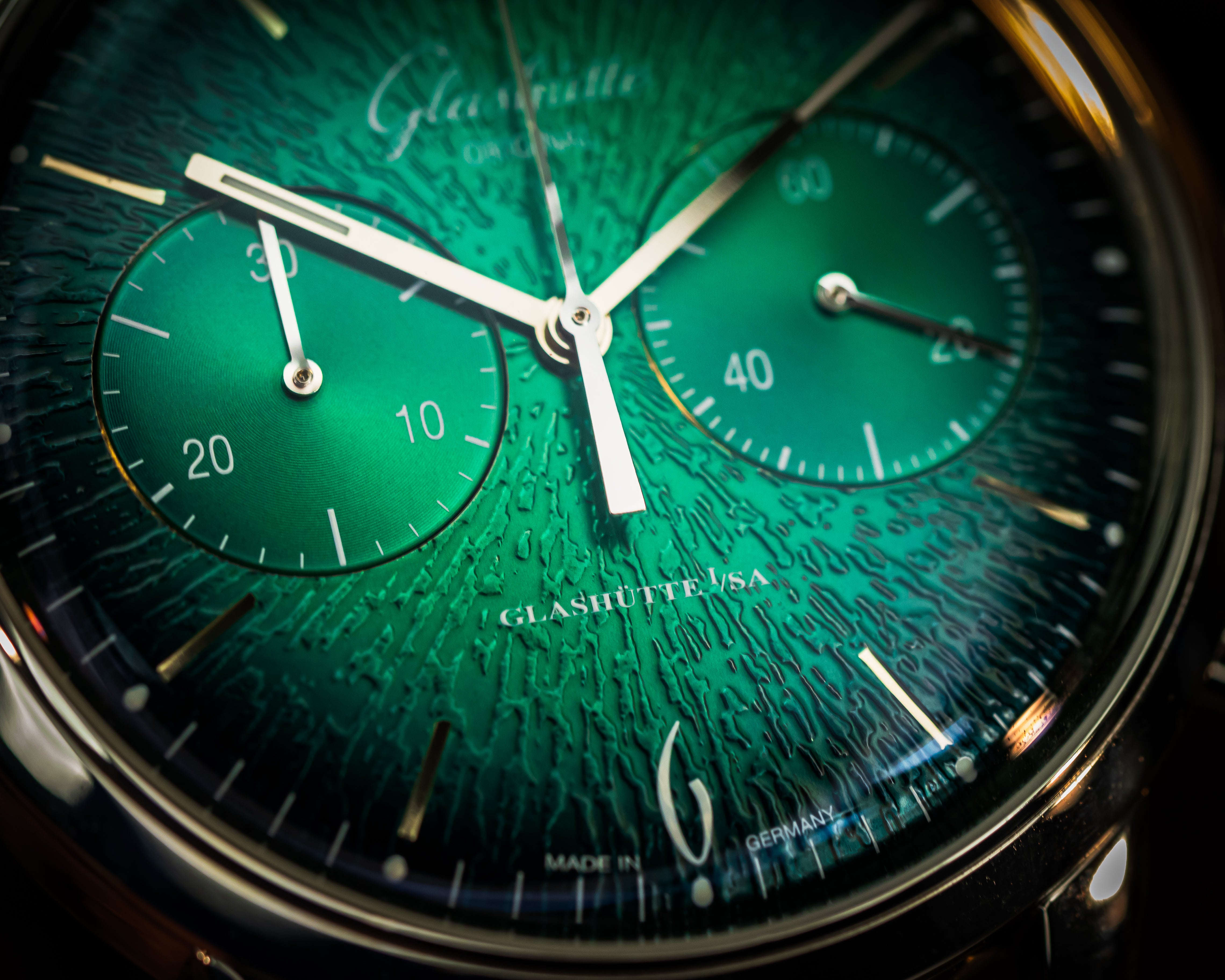 Glashutte Original Sixties Chronograph Annual Edition – 1-39-34-05-22-04