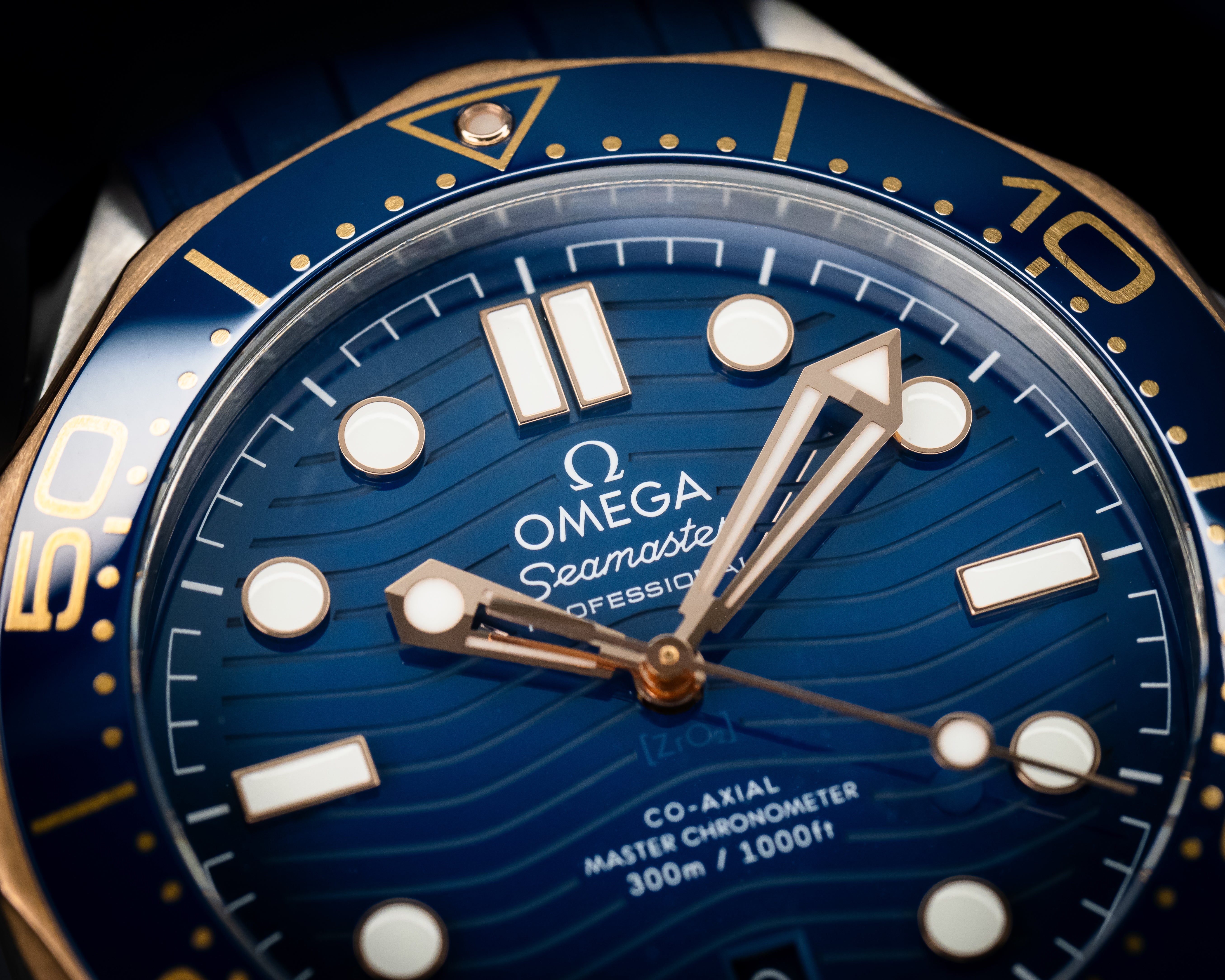 Omega Seamaster Diver 300M Steel Sedna Gold Blue 210.22.42.20.03.002