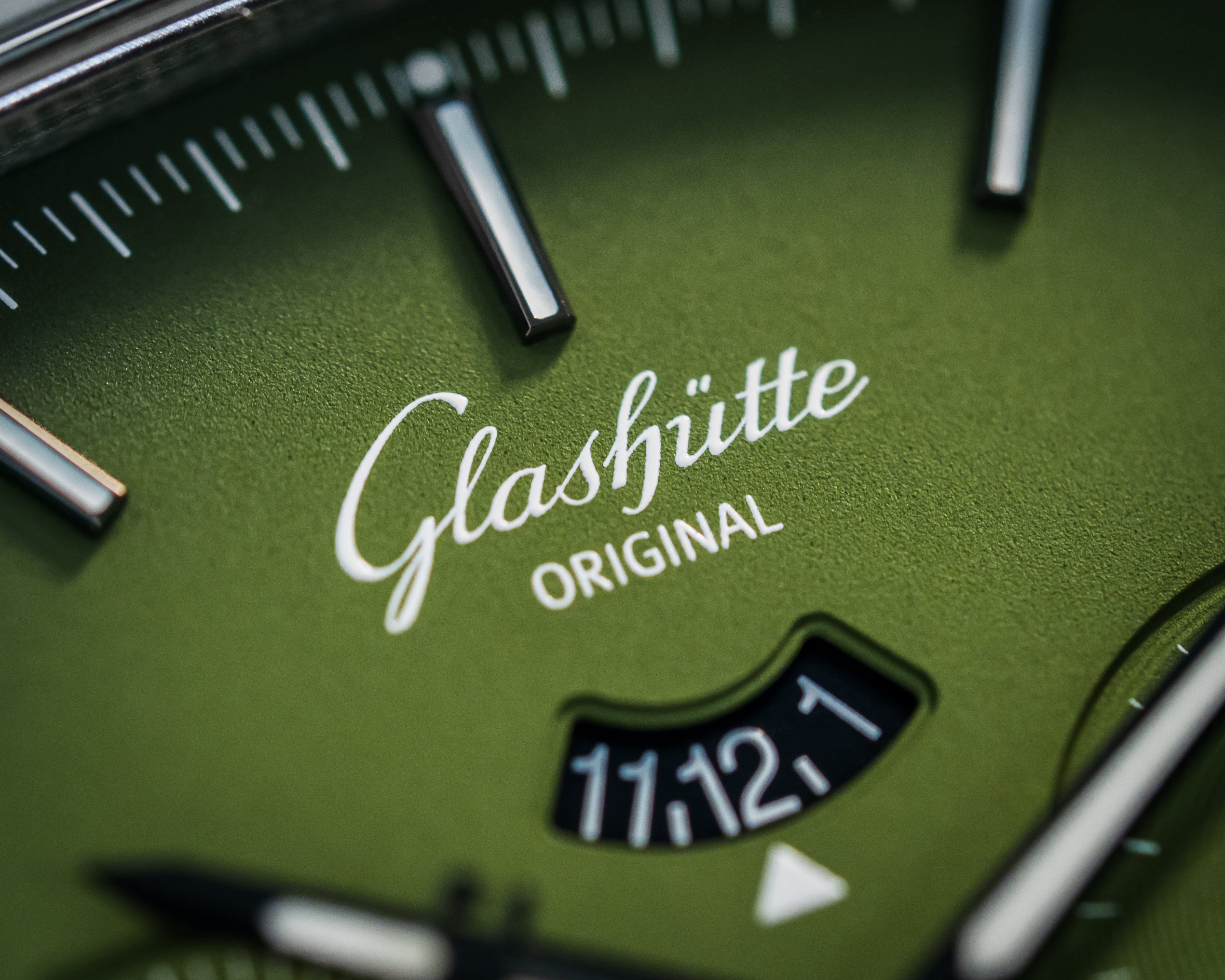 GLASHÜTTE ORIGINAL SEVENTIES CHRONOGRAPH PANORAMA DATE 1-37-02-09-02-63