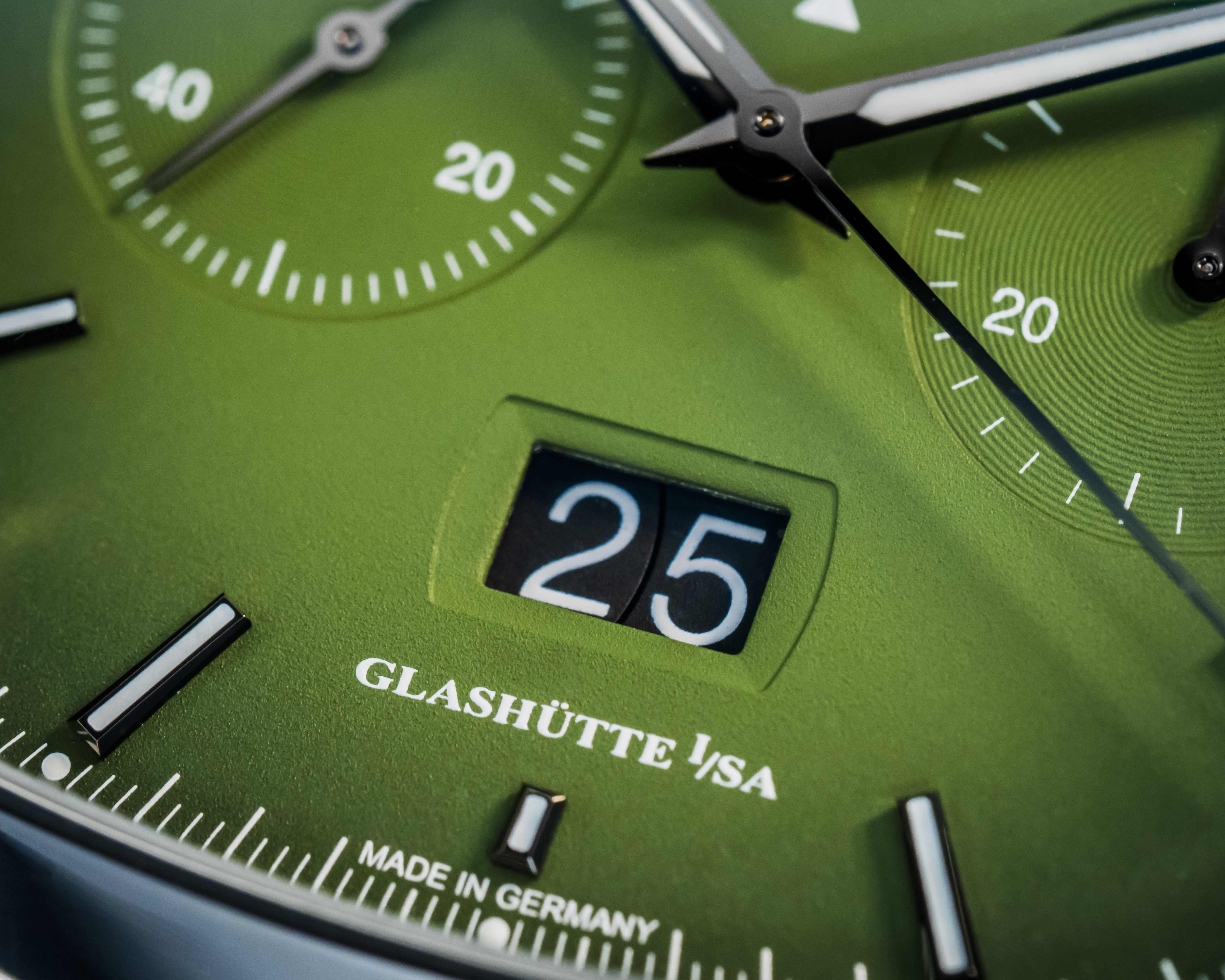 GLASHÜTTE ORIGINAL SEVENTIES CHRONOGRAPH PANORAMA DATE 1-37-02-09-02-63
