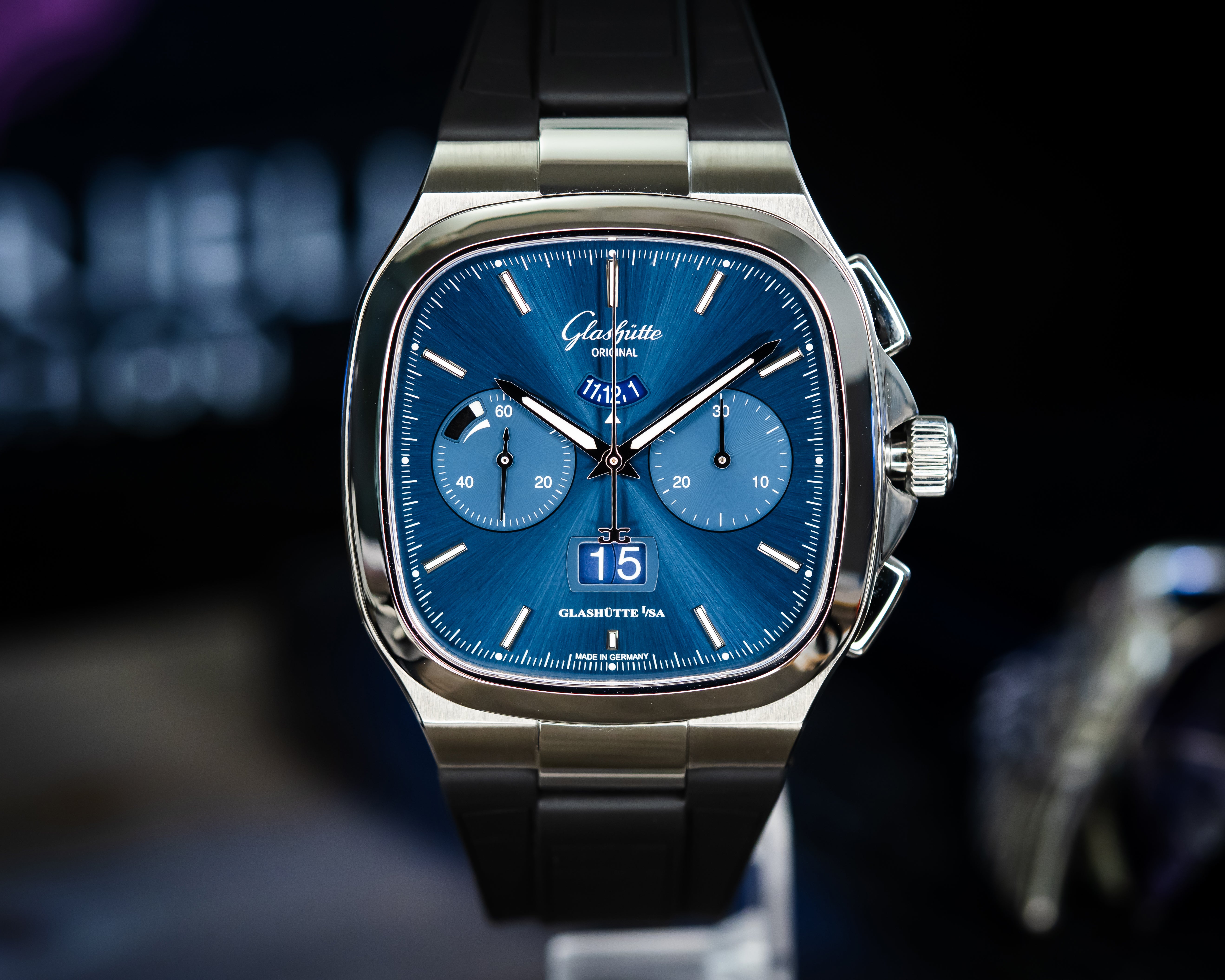 GLASHÜTTE ORIGINAL SEVENTIES CHRONOGRAPH PANORAMA DATE 1-37-02-08-02-63