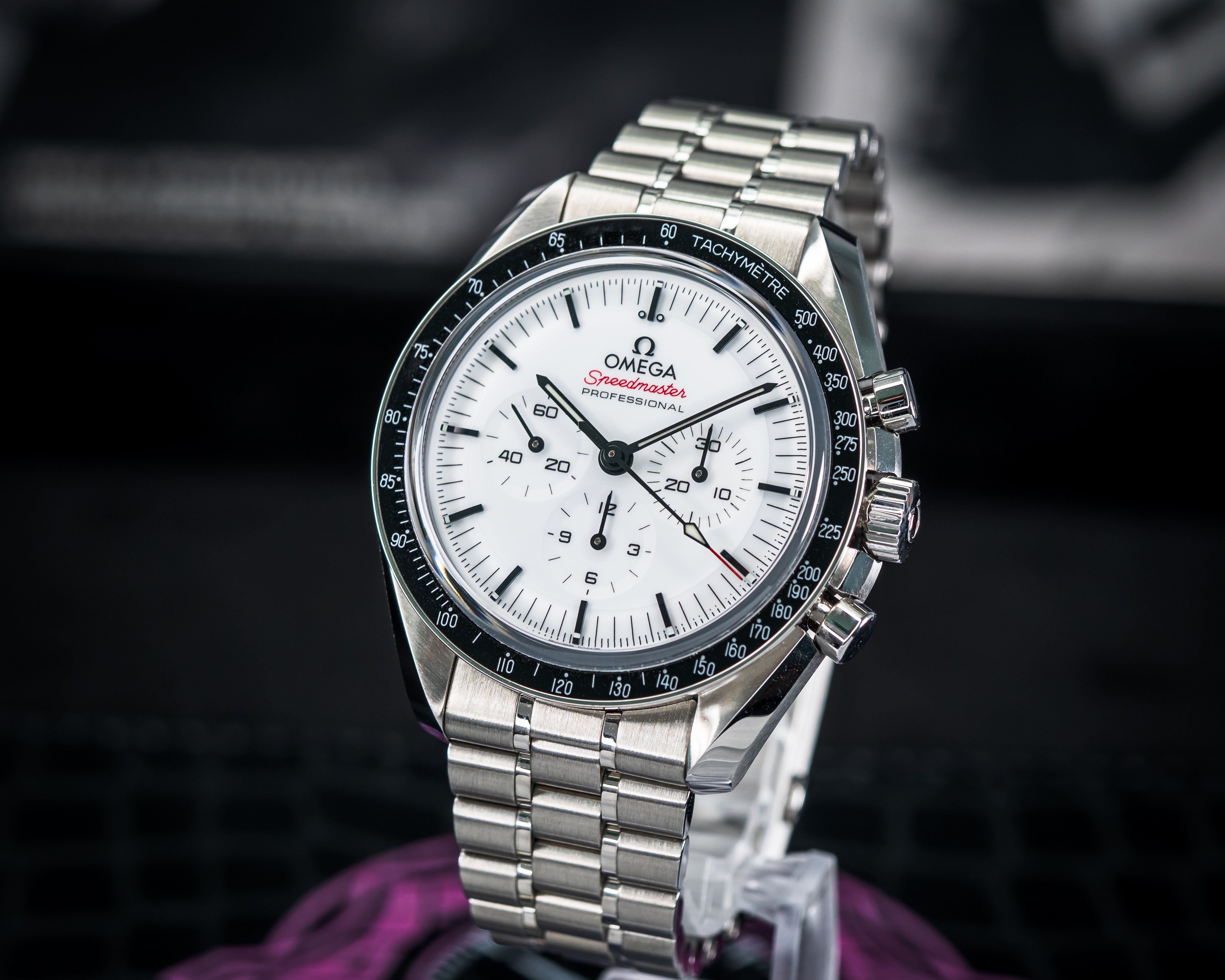 Omega Speedmaster Professional Moonwatch White Dial 310.30.42.50.04.001