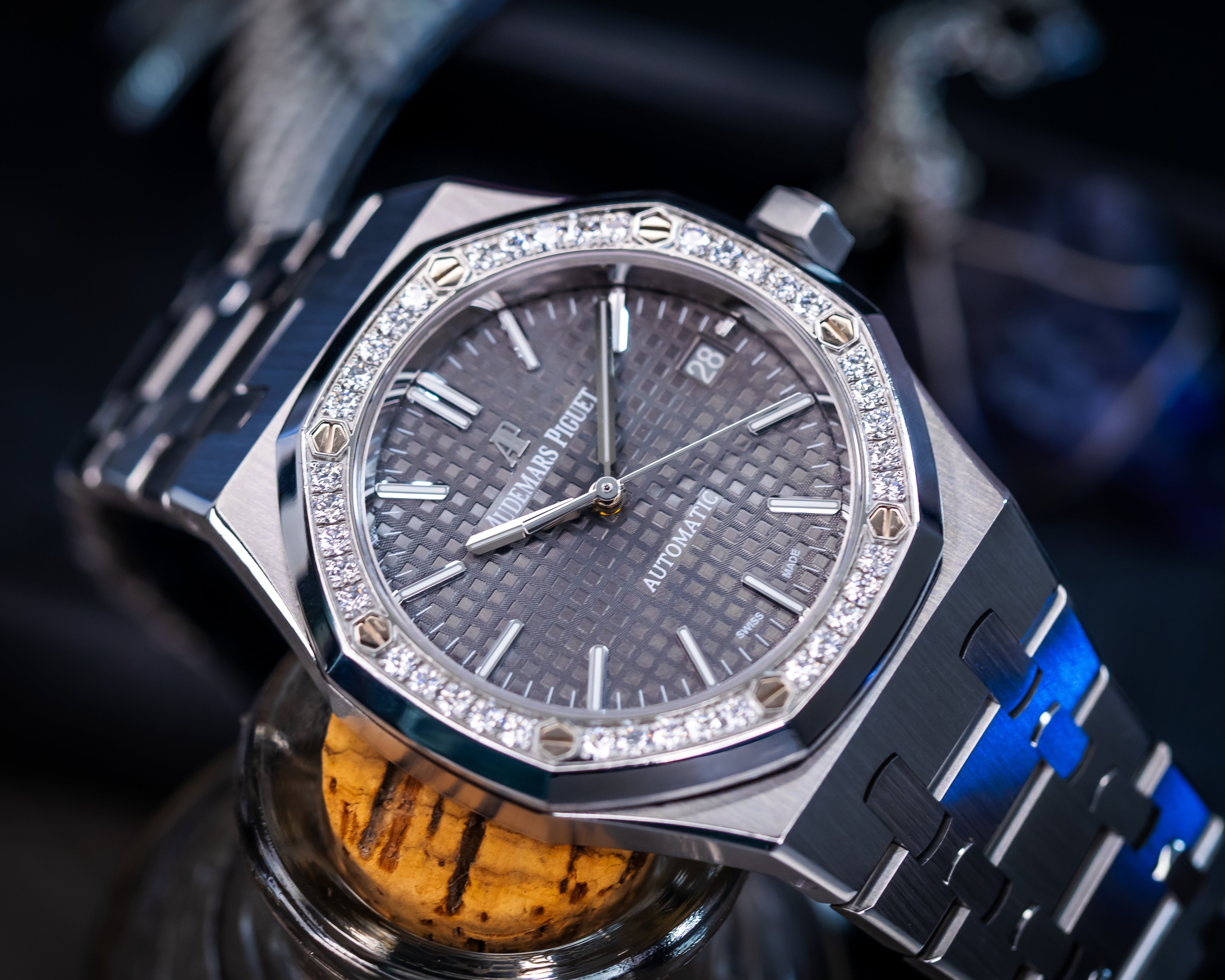 AUDEMARS PIGUET ROYAL OAK SELFWINDING DIAMOND SET RUTHENIUM DIAL 15451ST.ZZ.1256ST.02