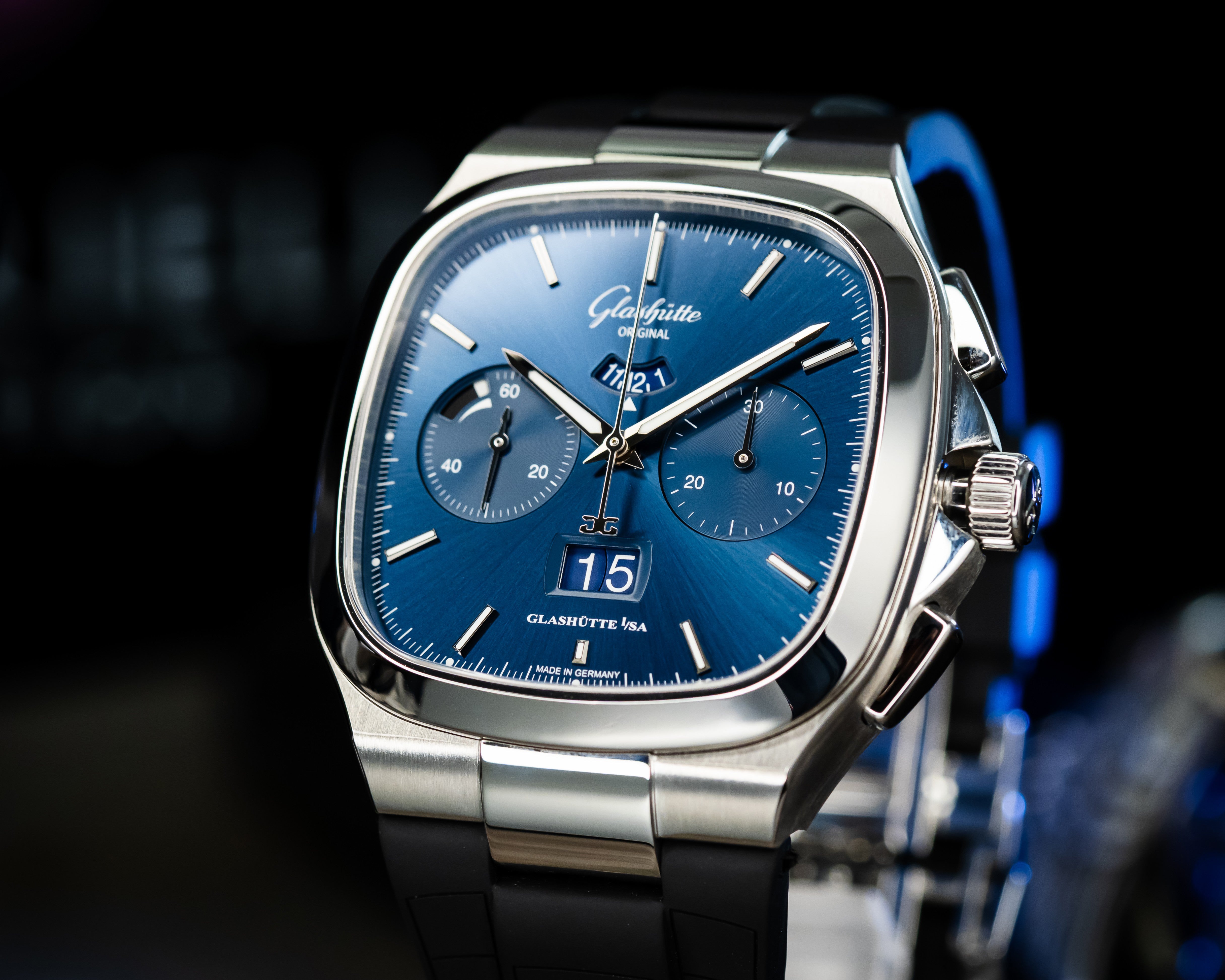 GLASHÜTTE ORIGINAL SEVENTIES CHRONOGRAPH PANORAMA DATE 1-37-02-08-02-63