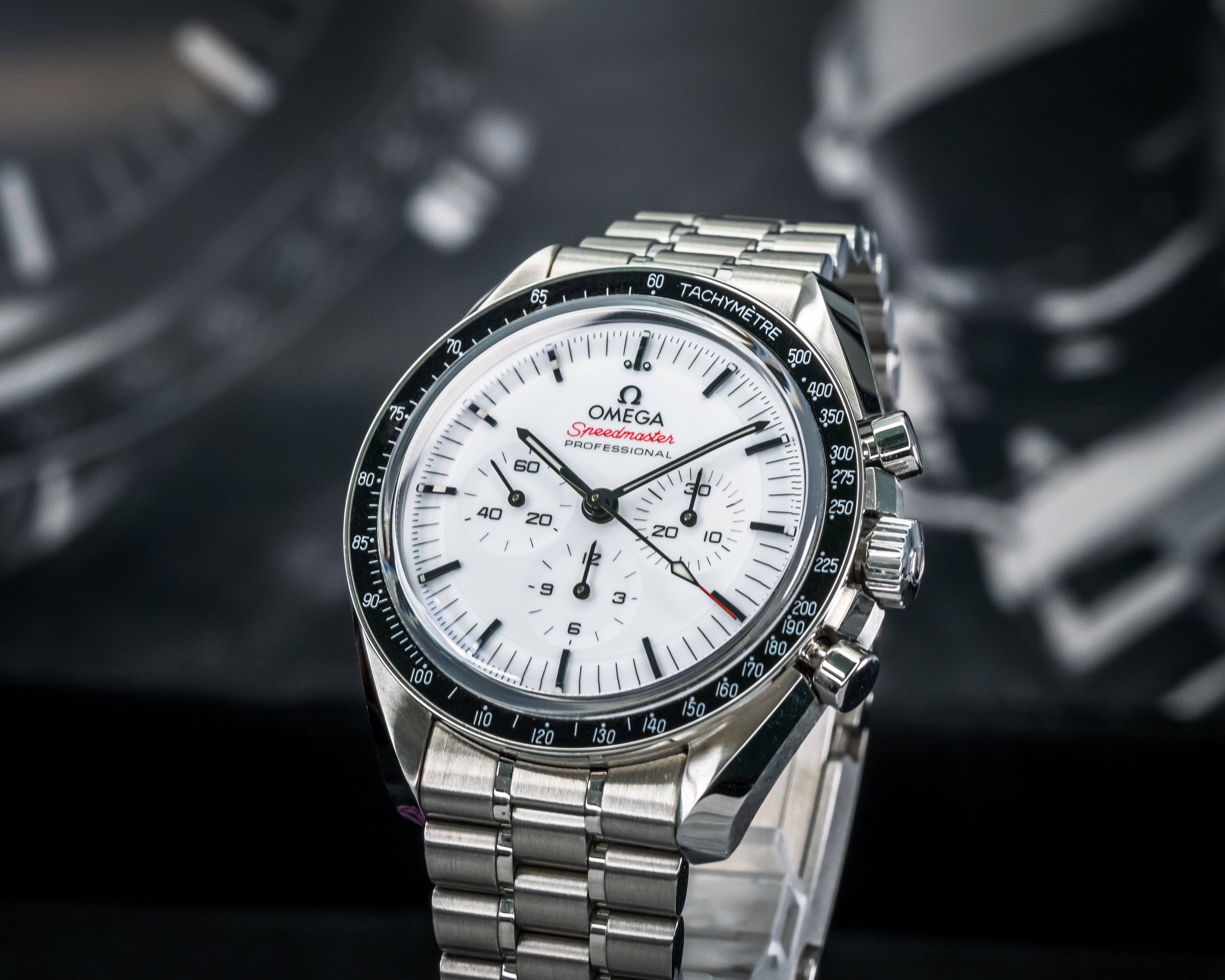 Omega Speedmaster Professional Moonwatch White Dial 310.30.42.50.04.001