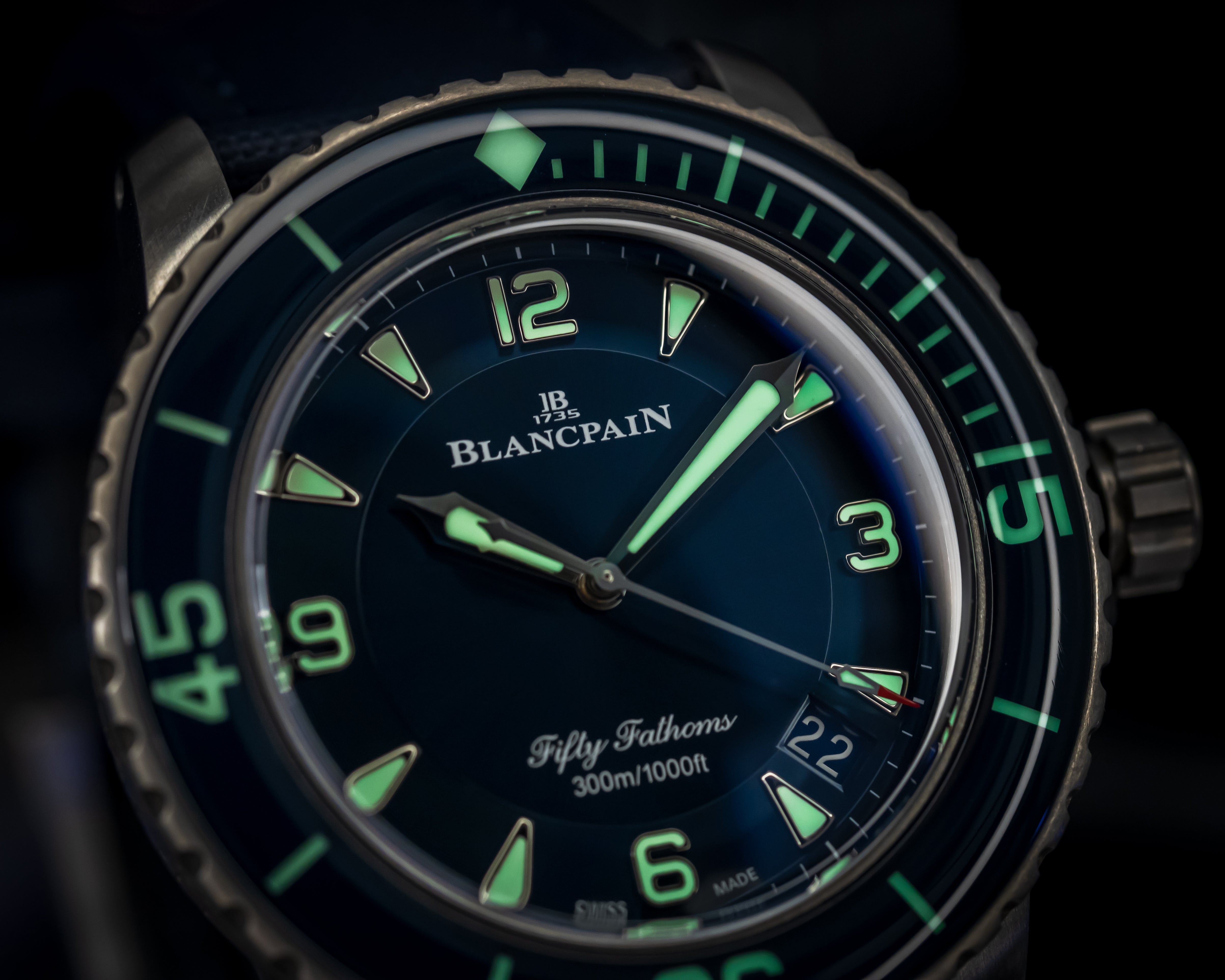 BLANCPAIN FIFTY FATHOMS AUTOMATIQUE BLUE DIAL TITANIUM 5015-12B40-052A