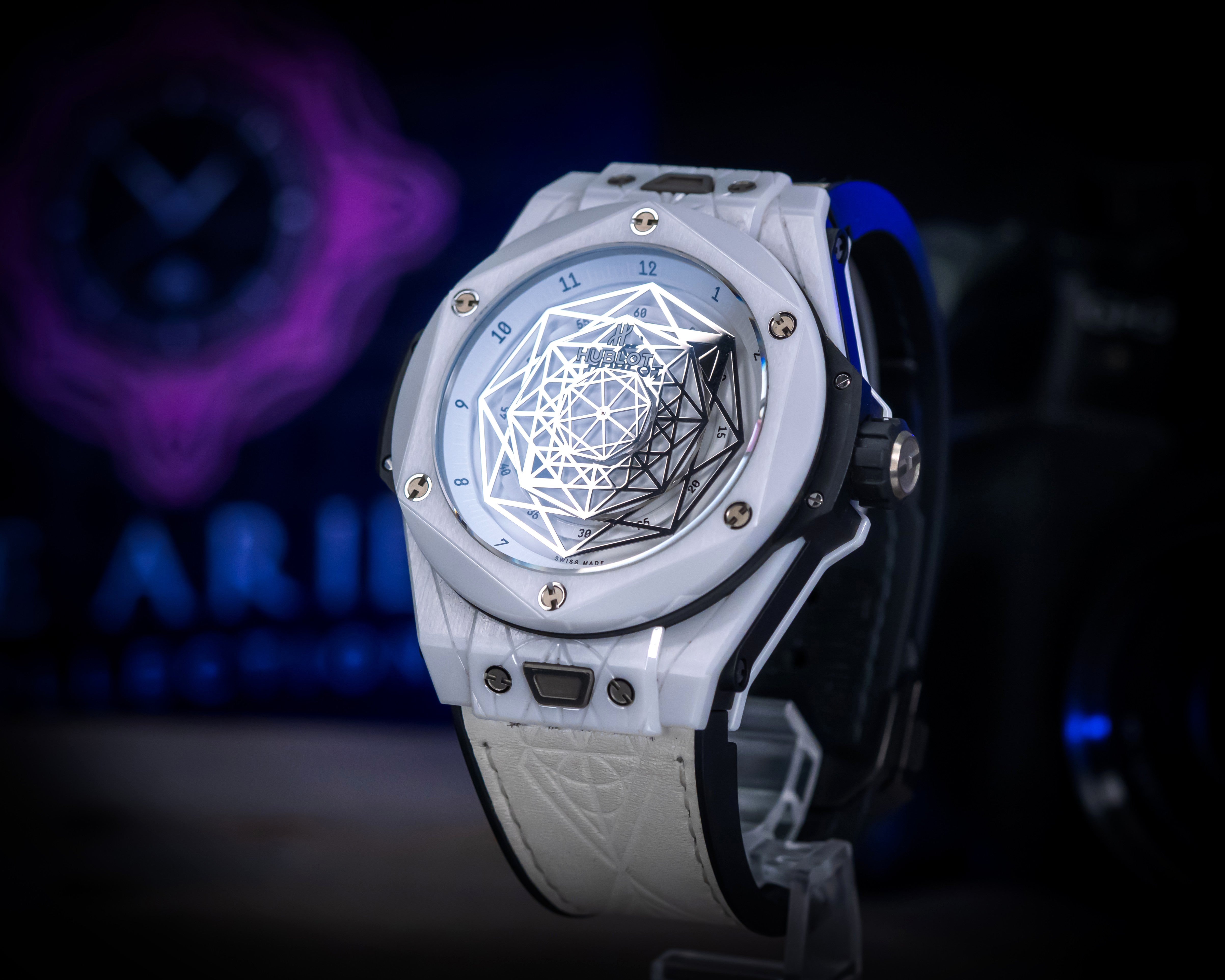 HUBLOT BIG BANG UNICO SANG BLEU WHITE CERAMIC 415.HX.2027.VR.MXM19