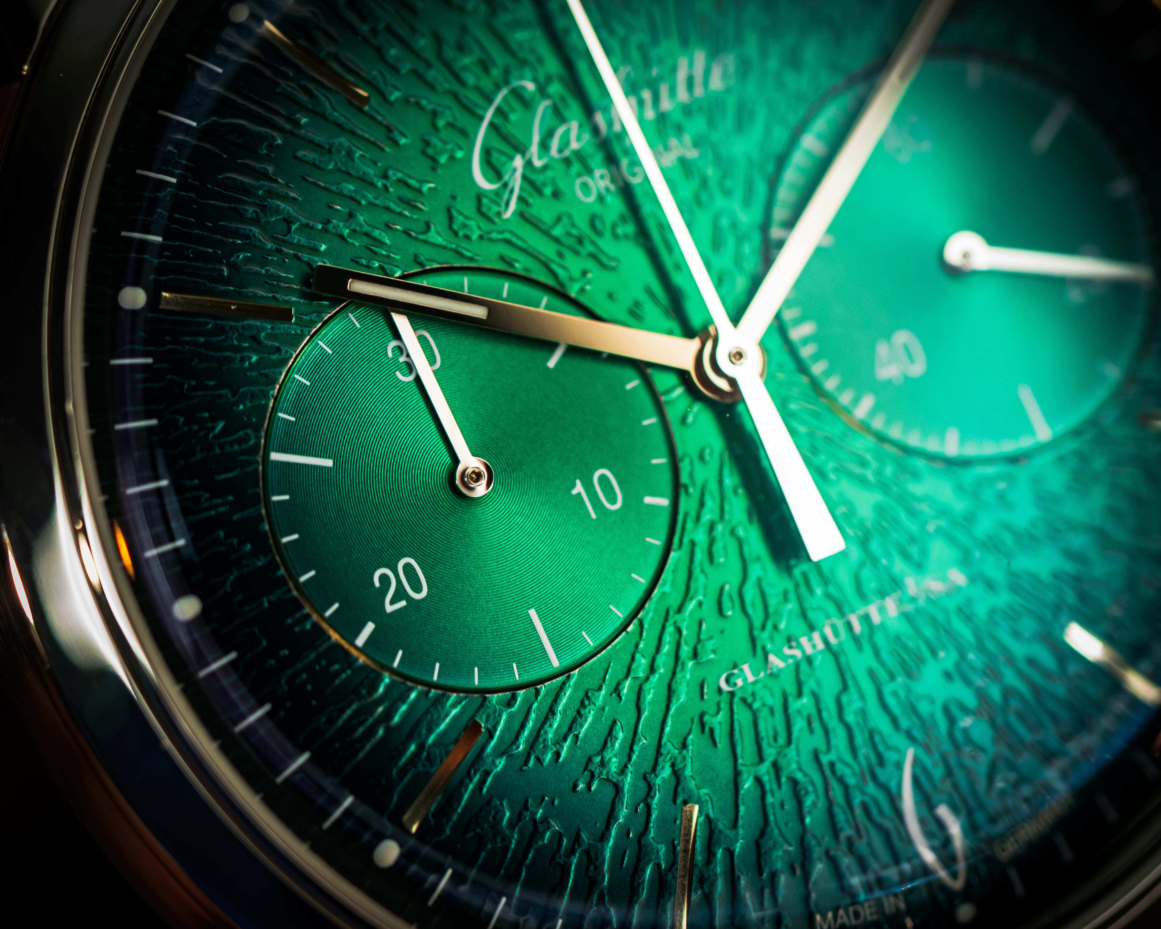 Glashutte Original Sixties Chronograph Annual Edition – 1-39-34-05-22-04